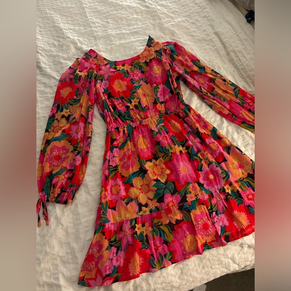 Women’s Billabong Dress. Like new. Only worn once